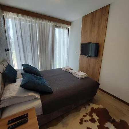 Milovanovic 아파트 *